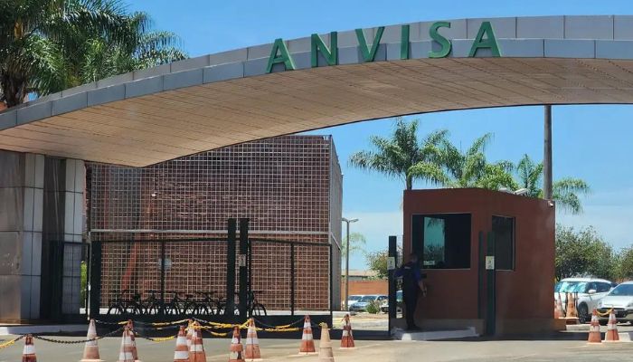 Anvisa adia decisão sobre comercialização de autotestes para dengue